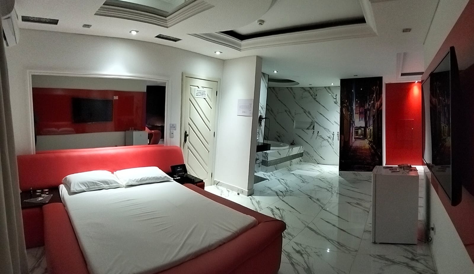 Suíte Super Luxo com garagem privativa no Motel Libidus em Joinville